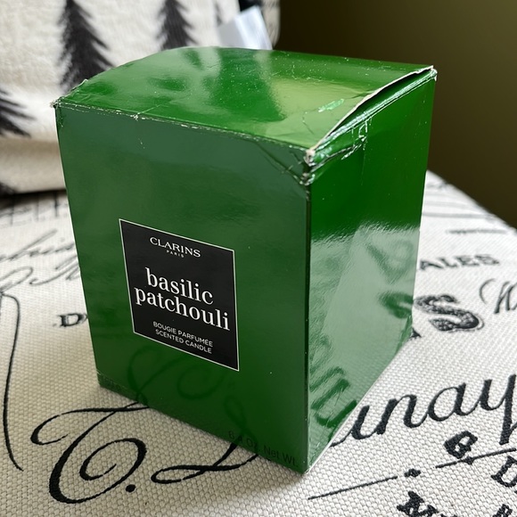 NIB Clarins Scented Candle - Basilic patchouli - Picture 4 of 4